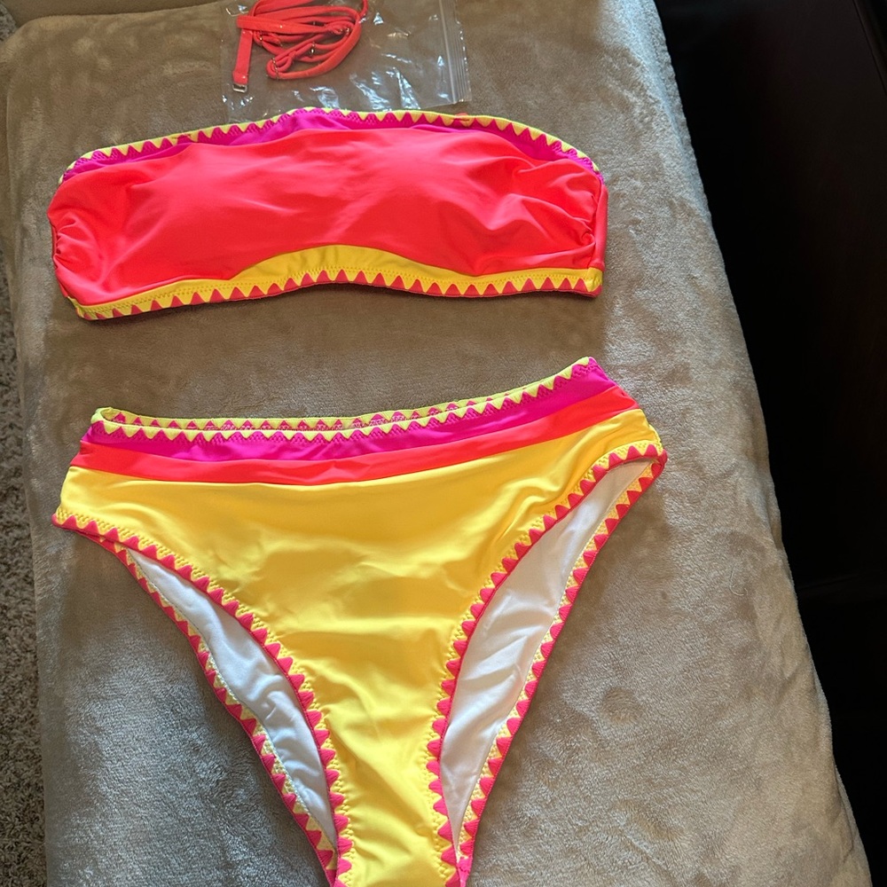 Popvil Bandeau Color Block Shell trim Yellow Bikini Set Sz M